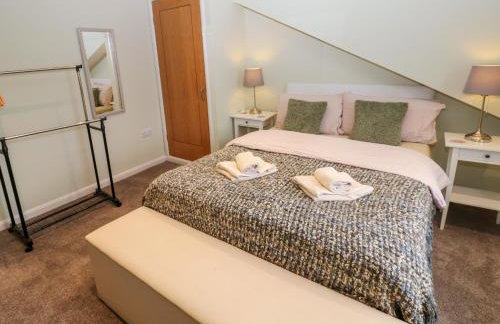 Alma House - Photo 26