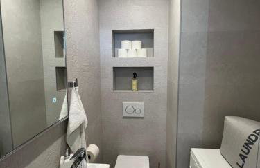 Apartment Touch The Sky Split - Photo 21