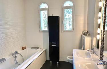 Les Lauriers Roses air-conditioned villa with garden and swimming pool - Photo 20