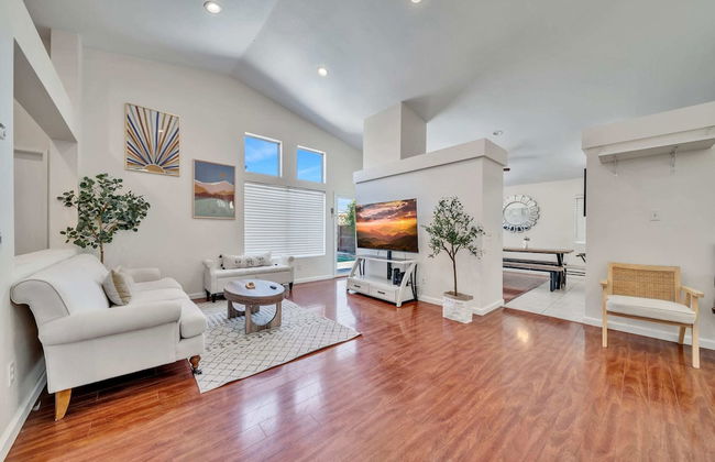 @marbella Lane - 4BR Lavish Castle Retreat - Foto 1