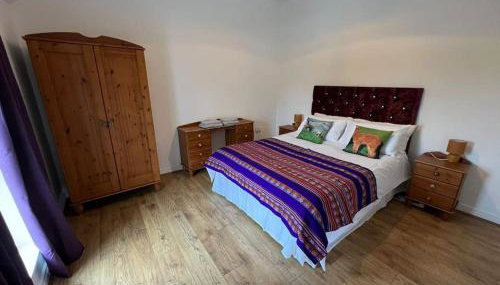 The Alpaca Farmhouse with hot tub and complimentary alpaca experience - Foto 5