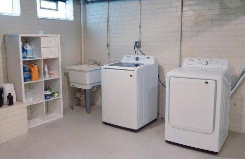 Near Downtown Midtown and Corktown - Photo 33