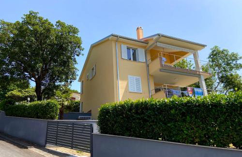 Villa Rudy Holiday Home - Photo 2