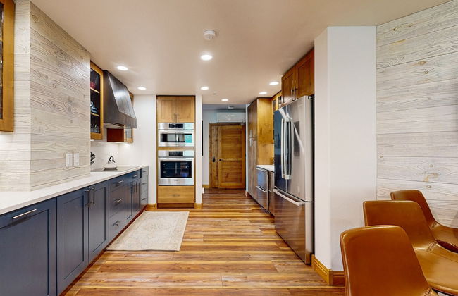 Torian Plum Condominiums - Foto 53