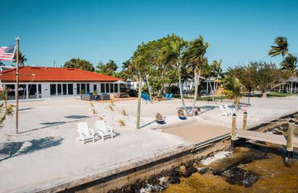 Stunning Waterfront Home with Southeast Bay Frontage - Villa Cuquita - Foto 35