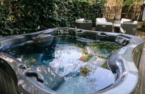 84B7 - Accommodation in a charming 18th century farmhouse - Foto 5