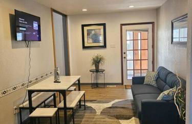 Spacious Duplex by Fairgrounds & Downtown with Fire Pit - Foto 35