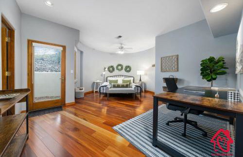 Elena's Sandia Sanctuary - An Irvie Home - Photo 46