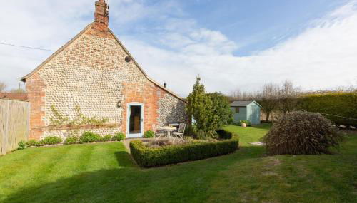 Garden Cottage - Photo 2