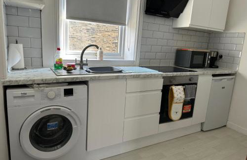 Brighouse 2 bedhouse central contractors welcome - Foto 3