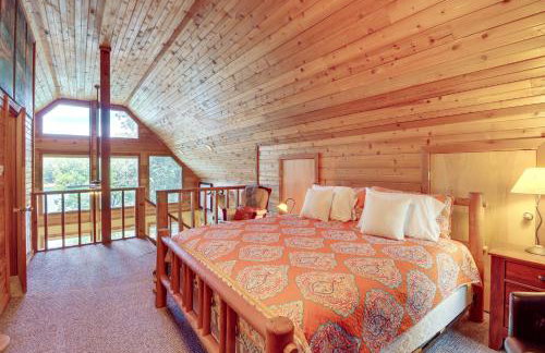 Peaceful Greers Ferry Cabin with Deck and Lake View! - Foto 25