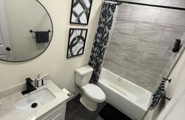Spacious 3 bedroom 2 bath home in Downtown - Foto 26