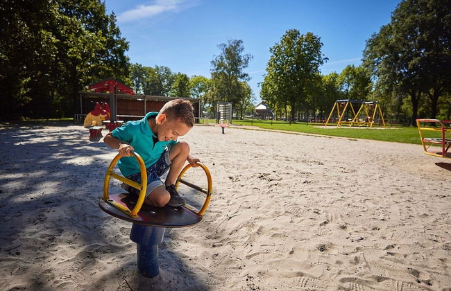Villa With Garden in Holiday Park in Limburg - Photo 27