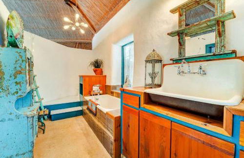 Luxury Airstream Campsite Nestled Beneath Oak Trees Outside of Austin, Texas - Foto 48