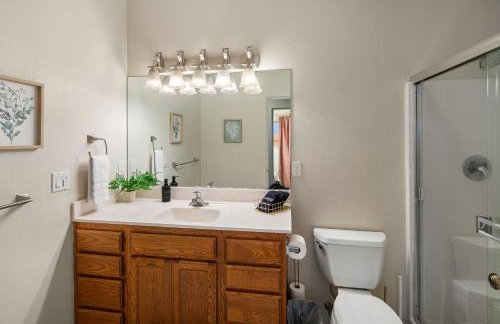 LUX Sedona Retreat - Hot tub & Game room - Foto 28