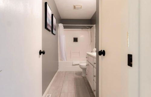 The Family Haven - 3BD 3BA Home in East Peoria - Foto 13