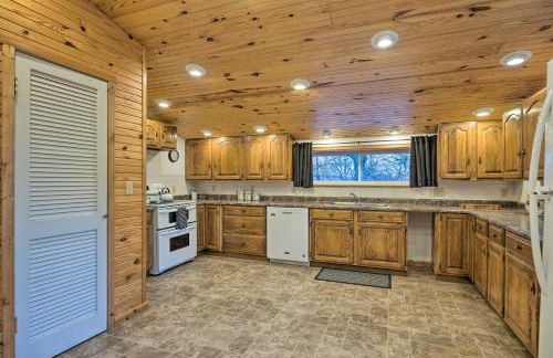 Spacious Kansas Retreat On-Site Disc Golf! - Foto 12