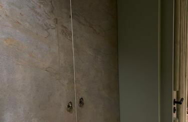 Love Room Strasbourg, Sauna, Spa, Suite Bali, Évasion Romantique et Sensuelle - Foto 10