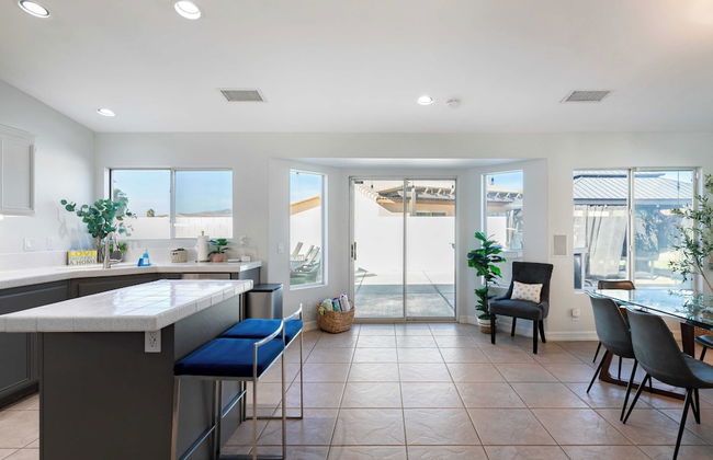 Pacifica Sur by Avantstay Pool, Hot Tub, Gazebo - Photo 9