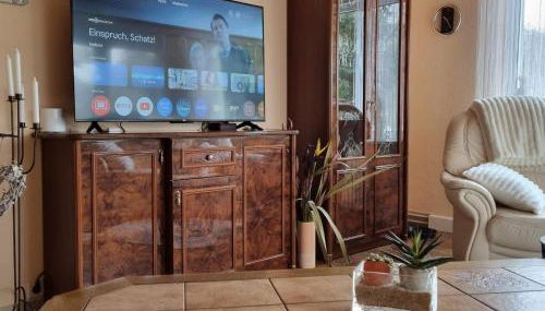 Idyllischer Ferienbungalow in ruhiger Lage mit Pool und großen Garten - Foto 3