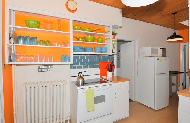 Aunt Beas Bungalow - Right in Town! - Foto 5