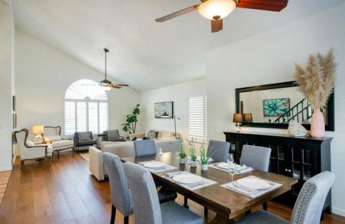 Upscale Phoenix Abode Walk to South Mountain Park - Foto 23