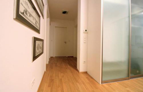 Luxury city apartment - view of river and castle - Foto 14