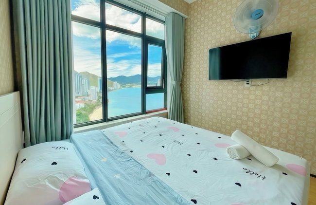 HQH Sea View Apartment - Photo 18
