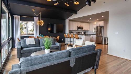 Luxurious Retreat with Stunning Views Sleeps 16) - Foto 5