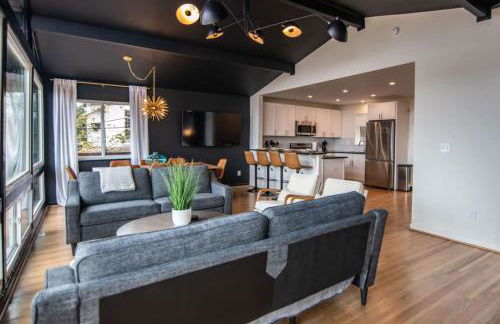 Luxurious Retreat with Stunning Views Sleeps 16) - Foto 5