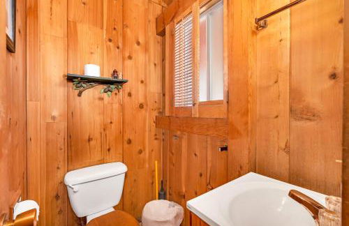 Rustic Knotty Pine - Minutes to the Water! - Photo 24