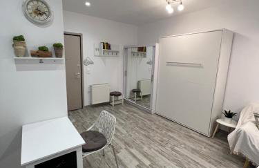 Selenity studio(close to two metro stations) - Foto 12