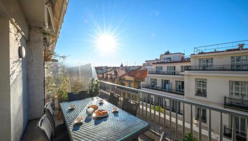Terrasse ensoleillée sur les toits de Nice - Foto 4