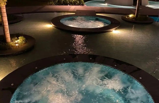 Cozy Skyline Retreat Trion KL - Level 63 - Foto 24