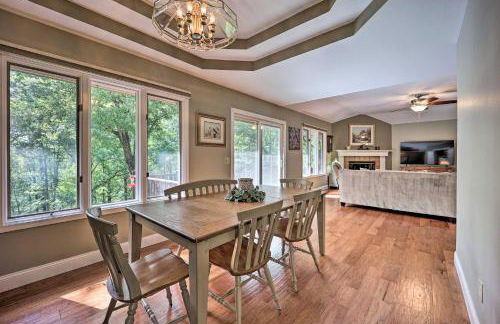 Lakefront Getaway with Private Dock and Kayaks! - Foto 6