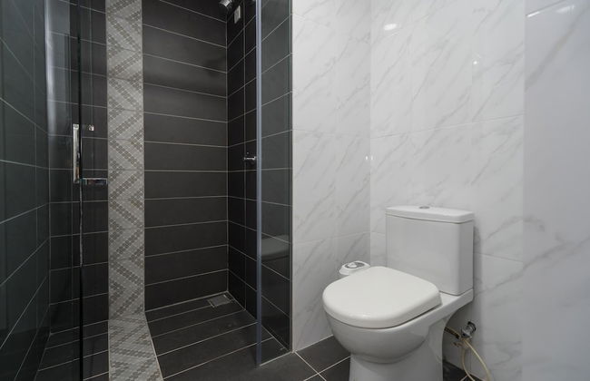 OYO Home 43951 Fair Studio Empire City Marriot - Photo 11