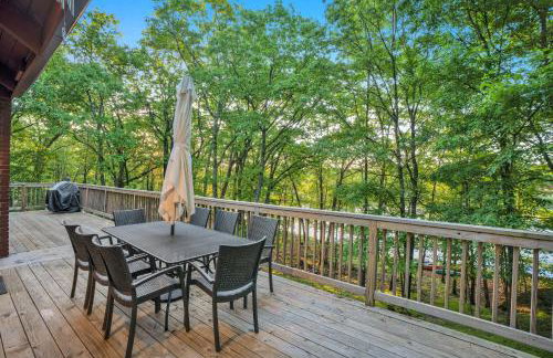 Lakefront Home, Hot Tub, Pool Access, Boats, Pets - Photo 43