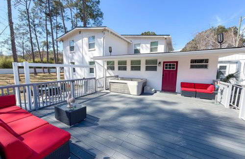 Jax 5BR Family Paradise -Hot Tub-Game Room-Patio- - Photo 11