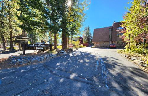Tahoe Shoreline Retreat - Close to Ski Resorts & HOA Amenities - Foto 67