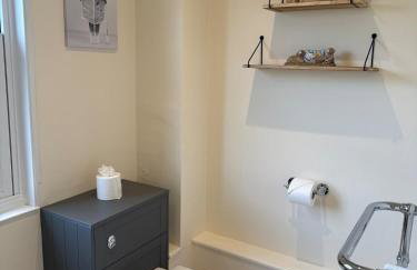 Waterditch Farmhouse - Photo 18