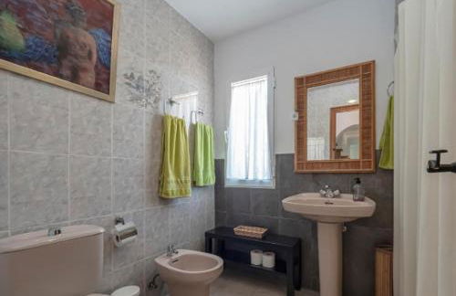 Preciosa villa con gran piscina y fabulosas vistas - Photo 24