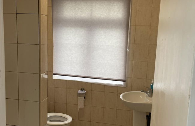 Charming 2-bed Apartment in Heathrow First Floor - Foto 8