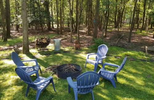 Serenity and Fun all in one in this Cozy Pocono Cabin - Foto 47