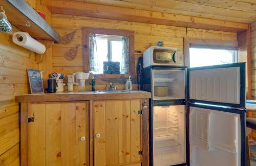 Lakefront Bliss! Ultimate Soldotna Retreat with Deck - Foto 6