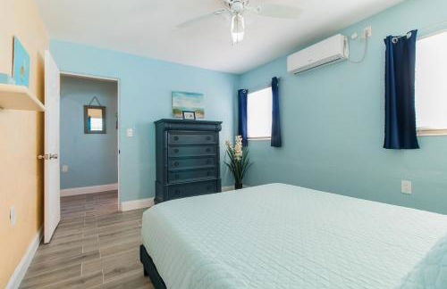 Gorgeous Beach Condo - Photo 17