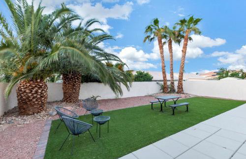 24hr Host - New Renovated 4 bedroom home U026 - Photo 16