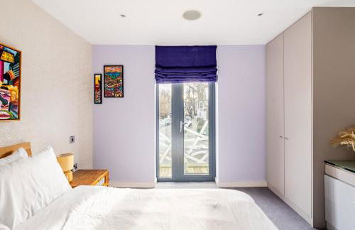 King beds apartment with en-suite, private balcony and elevator by iconic Portobello Market - Foto 38