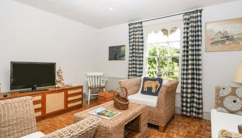 Downton Lodge - Photo 5