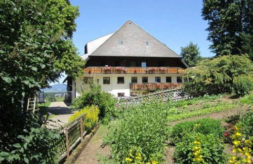 on the Willmann farm - Foto 1