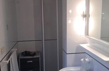 Bright and Panoramic Two-room Apartment - Foto 4